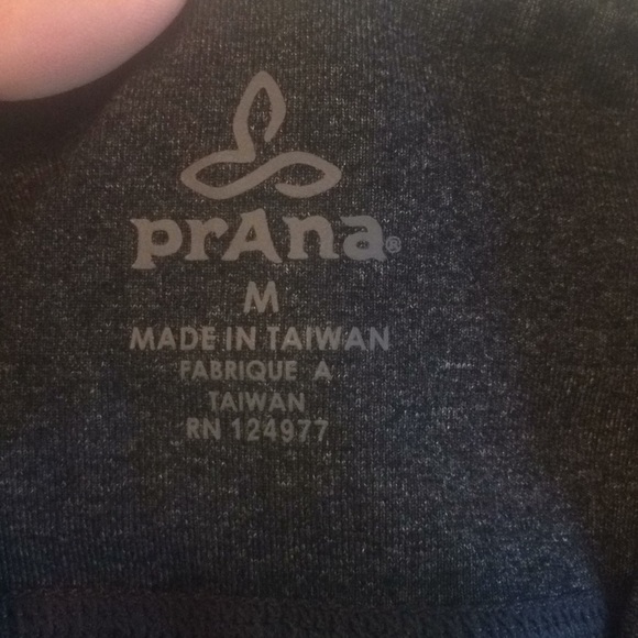 Prana dark grey straight-fit capri leggings Sz M - Picture 2 of 4